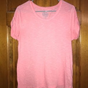 SO t-shirt fits like a large.